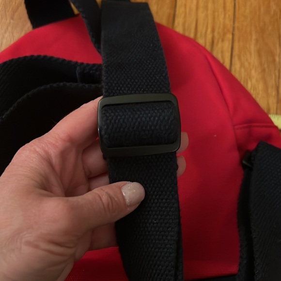 Tommy Hilfiger Mini Backpack - Canvas Type Material- Red/Navy - VGC ❤️ - Picture 9 of 9